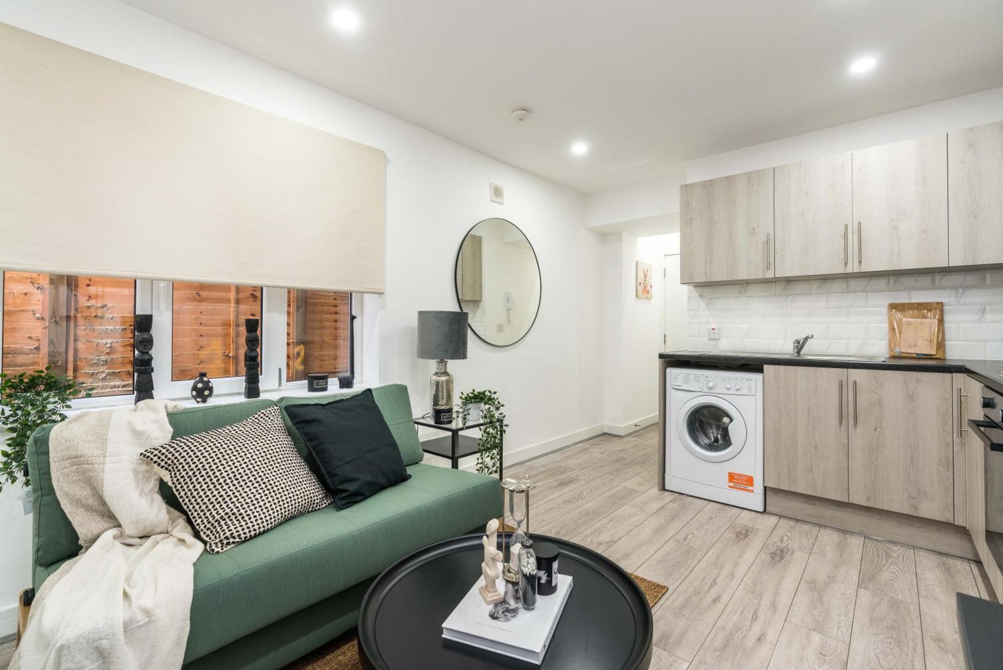 Convenient Family Flat-stylish Unique