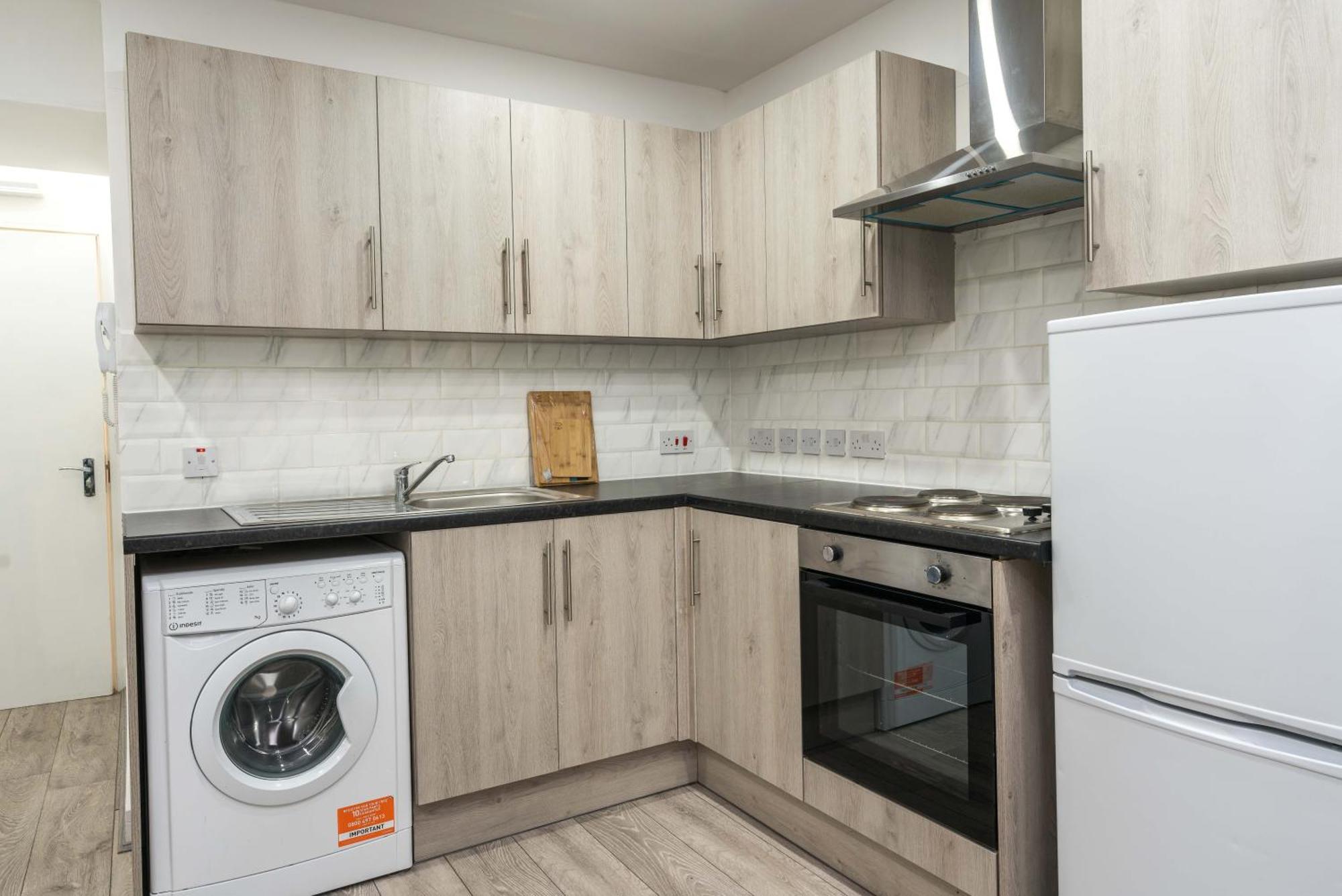 Convenient Family Flat-stylish Unique